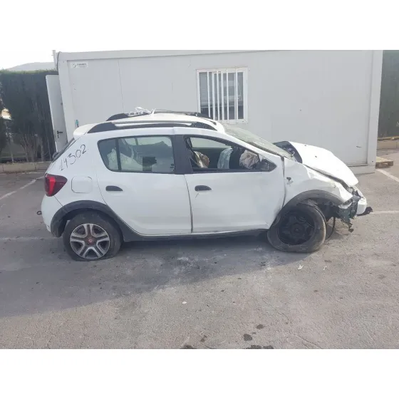 DACIA SANDERO '2019 STEPWAY BLANCO