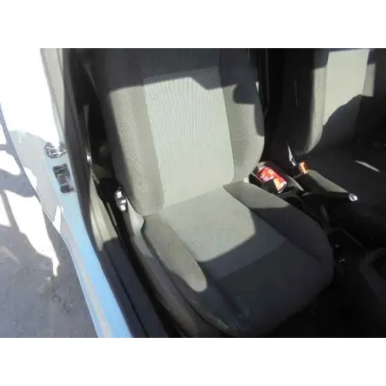 FORD FIESTA (CCN) '2014 VAN BLANCO