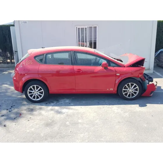 SEAT LEON (1P1) '2011 REFERENCE ROJO