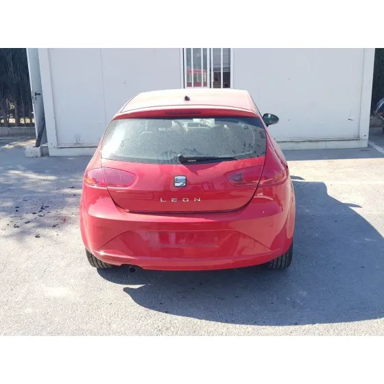 SEAT LEON (1P1) '2011 REFERENCE ROJO