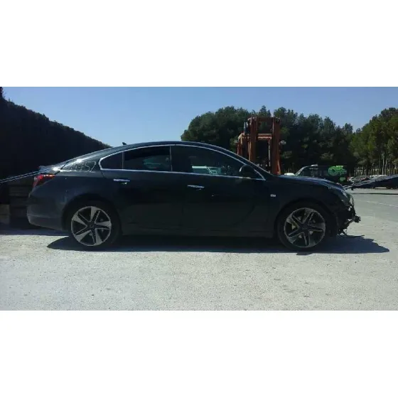 OPEL INSIGNIA BERLINA '2015 EXCELLENCE NEGRO