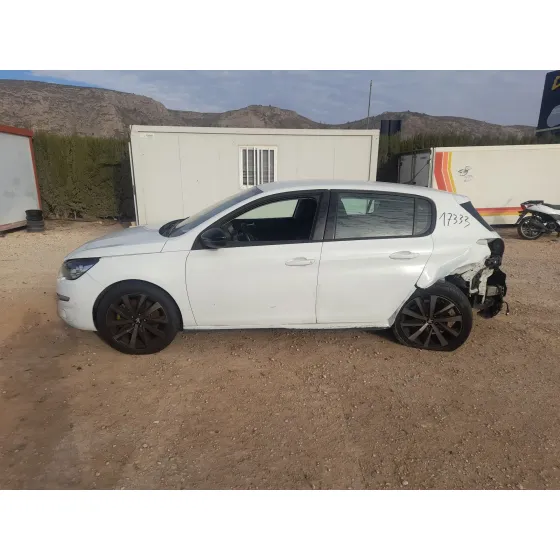 Peugeot 308 II (LB_, LP_, LW_, LH_, L3_) 2013