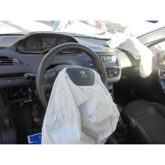PEUGEOT 208 '2014 ACTIVE BLANCO