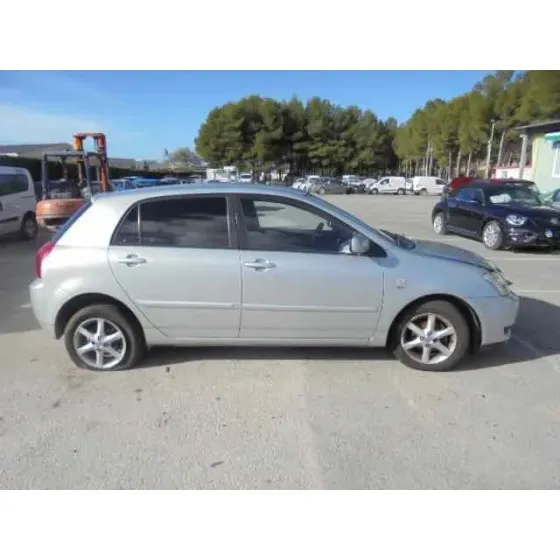 TOYOTA COROLLA (E12) '2004 1.6 TERRA BERLINA GRIS