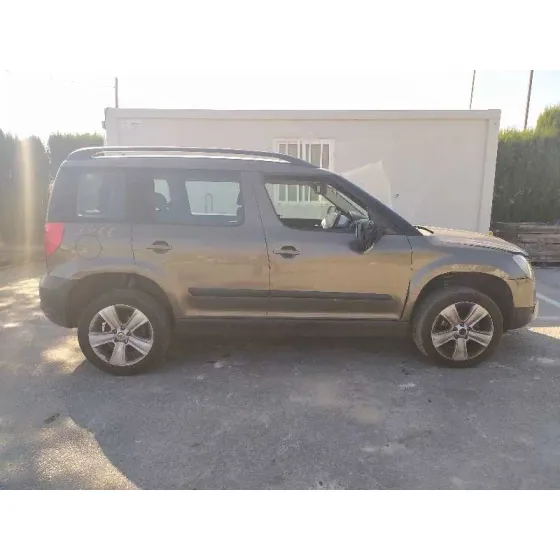 SKODA YETI '2011 EXPERIENCE MARRON