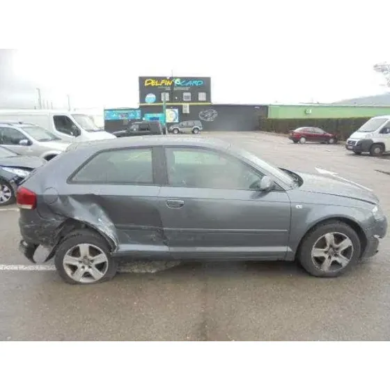AUDI A3 (8P) '2004 2.0 TDI AMBIENTE GRIS OSCURO