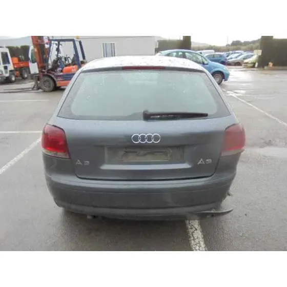 AUDI A3 (8P) '2004 2.0 TDI AMBIENTE GRIS OSCURO
