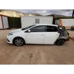 Toyota AURIS (_E18_) 2012