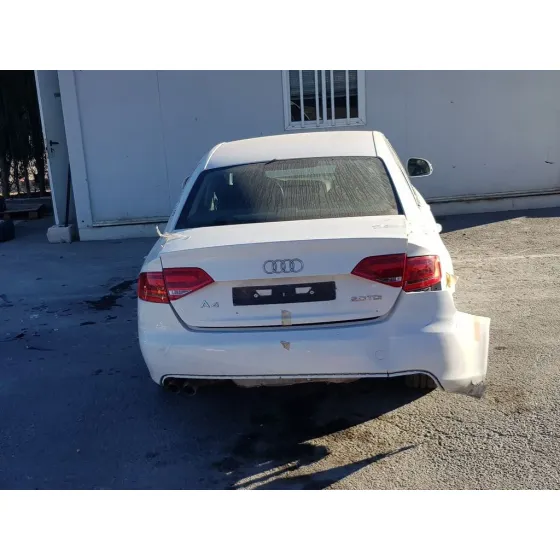 AUDI A4 BER. (B8) '2008 BASICO BLANCO
