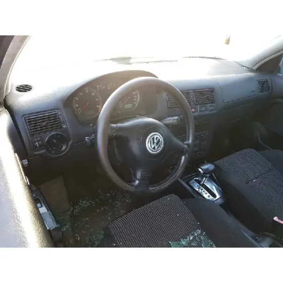 VOLKSWAGEN GOLF IV BERLINA (1J1) '2002 BASICO GRIS