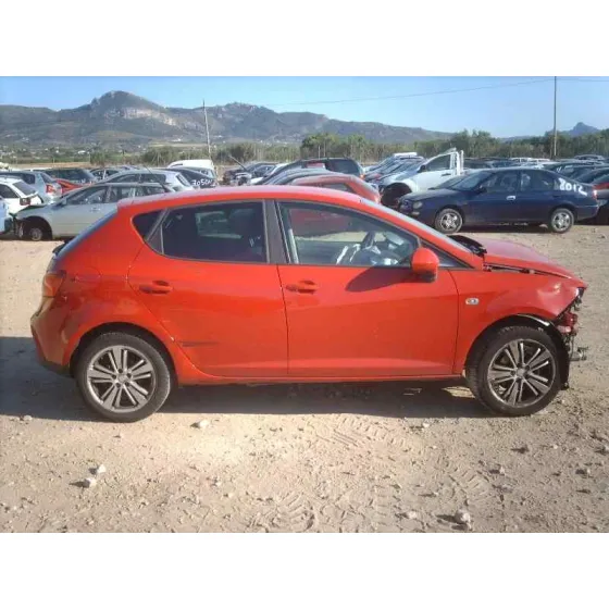 SEAT IBIZA (6J5) '2010 REFERENCE ROJO
