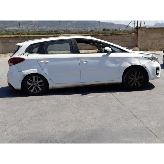 Kia CARENS IV 2013