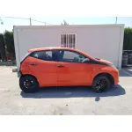 TOYOTA AYGO '2015 X-CITE NARANJA