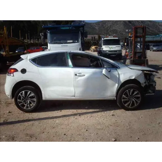 CITROEN DS4 '2011 DESIGN BLANCO