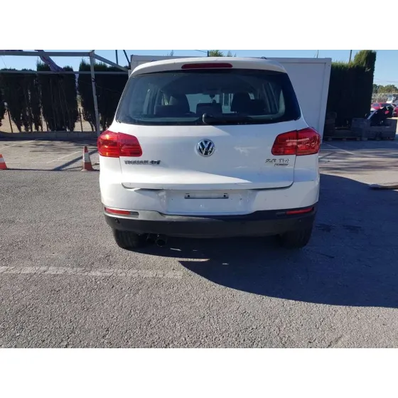 VOLKSWAGEN TIGUAN (5N2) '2011 T1 BLUEMOTION BLANCO