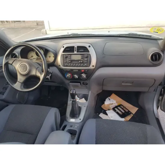 TOYOTA RAV 4 (A2) '2003 2.0 LUNA 4X4 GRIS