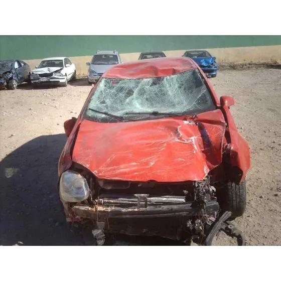 VOLKSWAGEN GOLF V BERLINA (1K1) '2006 TRENDLINE ROJO