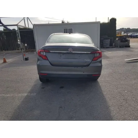 FIAT TIPO II (356) SEDAN '2016 EASY GRIS OSCURO