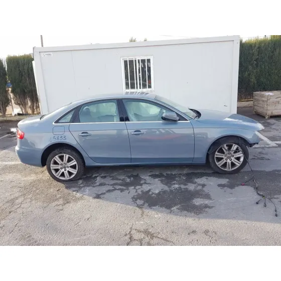 AUDI A4 BER. (B8) '2010 BASICO GRIS