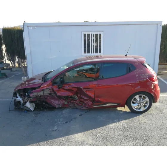 RENAULT CLIO IV '2018 LIMITED ROJO