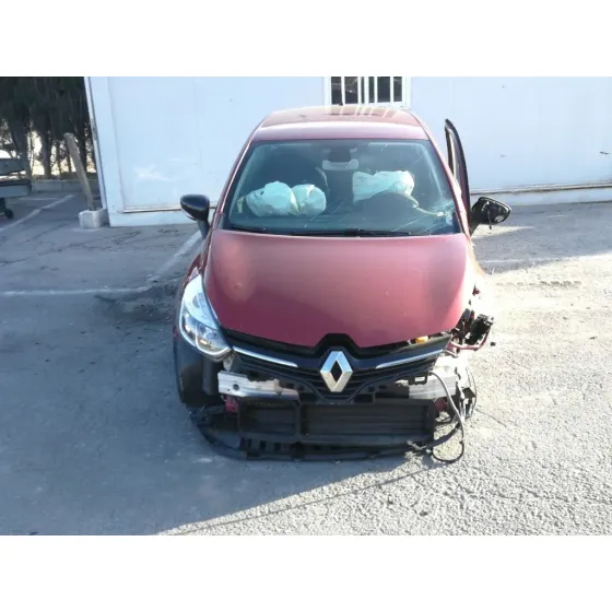 RENAULT CLIO IV '2018 LIMITED ROJO