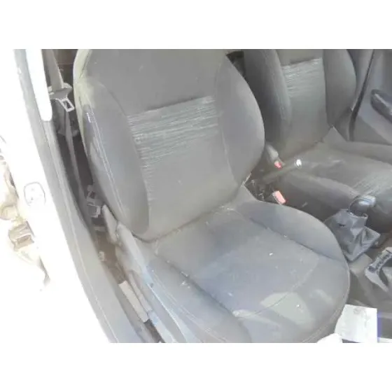 PEUGEOT 208 '2015 ACTIVE BLANCO