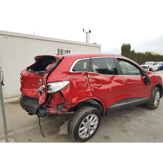 RENAULT KADJAR '2015 EXPERIENCE ROJO