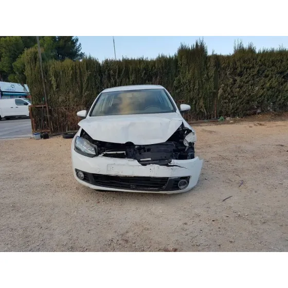 VOLKSWAGEN GOLF VI (5K1) '2009 ADVANCE BLANCO