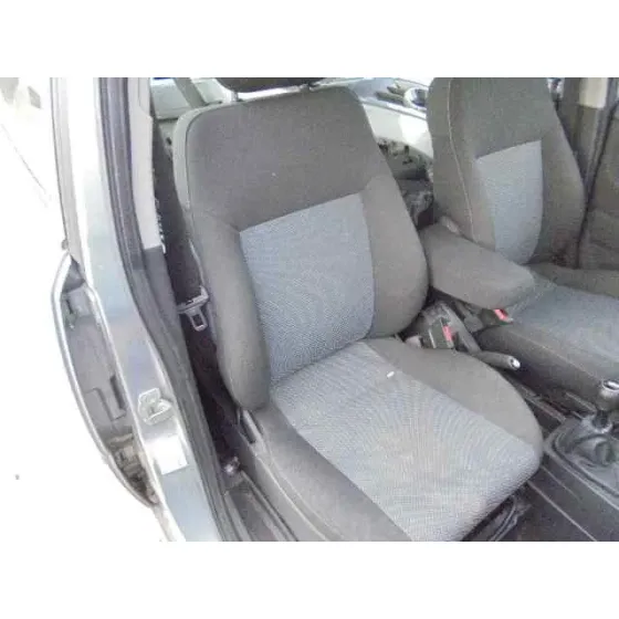 OPEL MERIVA '2006 COSMO GRIS OSCURO