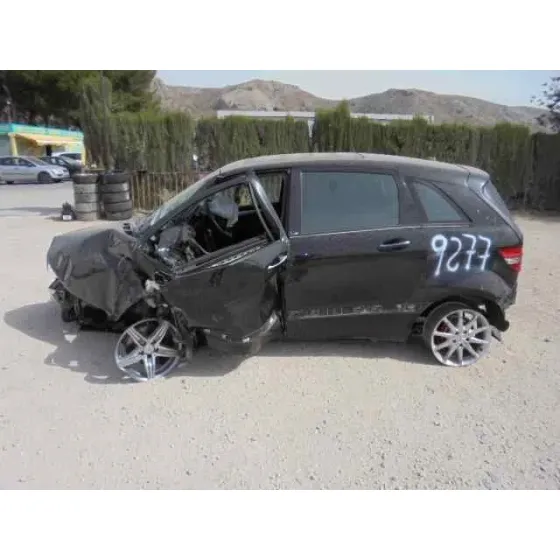 MERCEDES CLASE B (W245) '2005 200 CDI (245.208) NEGRO