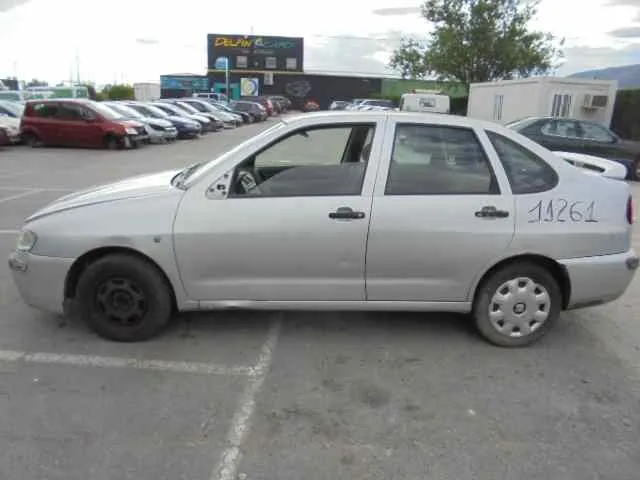 SEAT CORDOBA BERLINA (6K2) '2001 STELLA GRIS