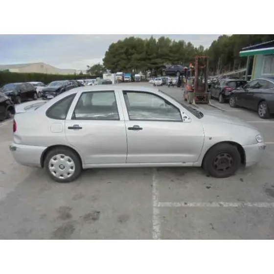 SEAT CORDOBA BERLINA (6K2) '2001 STELLA GRIS