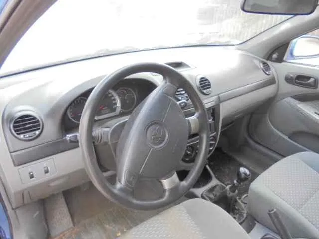 DAEWOO LACETTI '2004 SE AZUL