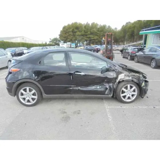 HONDA CIVIC BERLINA 5 (FK) '2008 2.2 I-CTDI COMFORT NEGRO