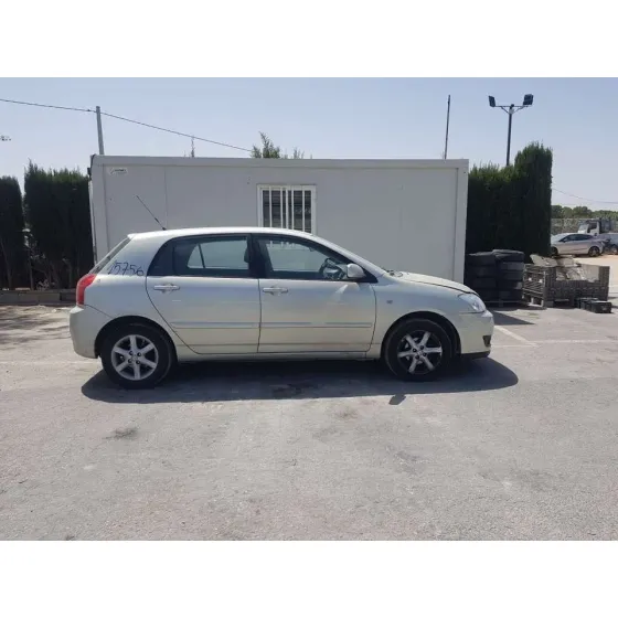 TOYOTA COROLLA (E12) '2006 1.6 SOL BERLINA 3/5 GRIS