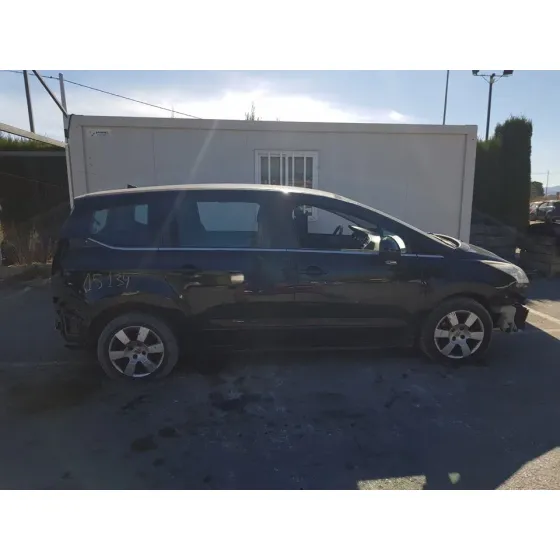 PEUGEOT 5008 '2011 ACTIVE NEGRO