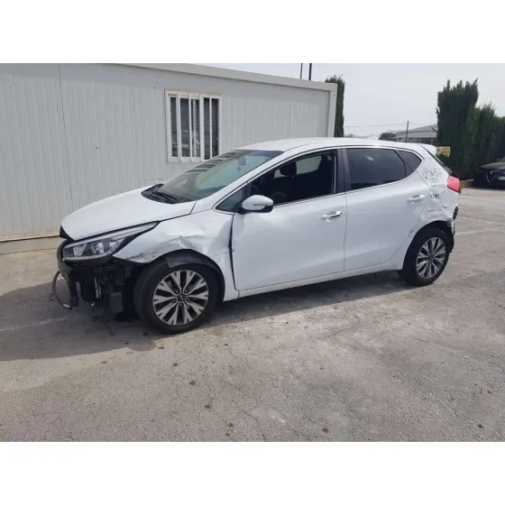 KIA CEE'D '2018 BUSINESS BLANCO