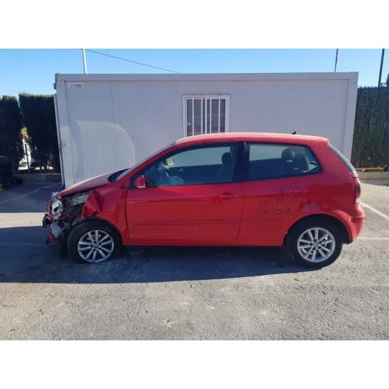 VOLKSWAGEN POLO (9N3) '2008 ADVANCE ROJO