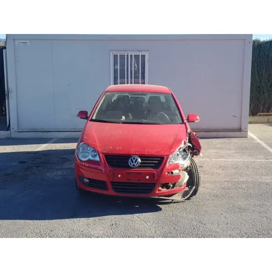 VOLKSWAGEN POLO (9N3) '2008 ADVANCE ROJO