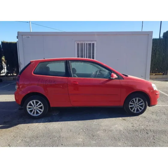 VOLKSWAGEN POLO (9N3) '2008 ADVANCE ROJO