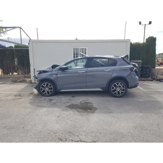 FIAT TIPO II (357) BERLINA '2022 CROSS GRIS