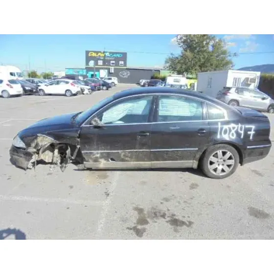 VOLKSWAGEN PASSAT BERLINA (3B3) '2004 HIGHLINE NEGRO