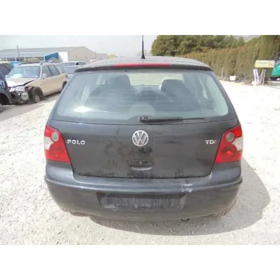 VOLKSWAGEN POLO (9N1) '2003 HIGHLINE NEGRO