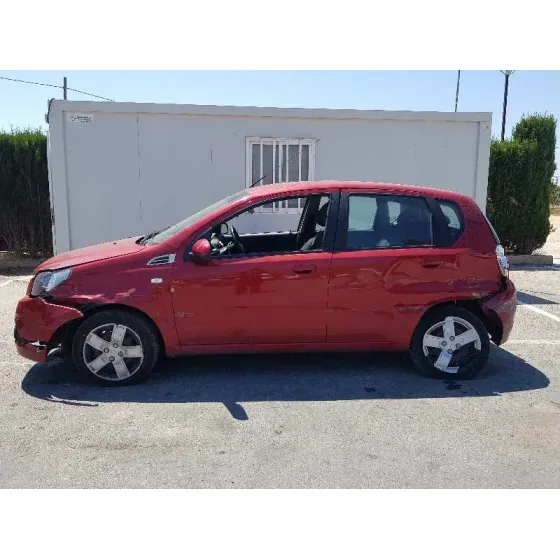 CHEVROLET AVEO '2012 LS ROJO