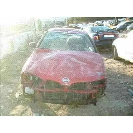 NISSAN ALMERA (N16/E) '2003 2.2 16V TURBODIESEL CAT ROJO