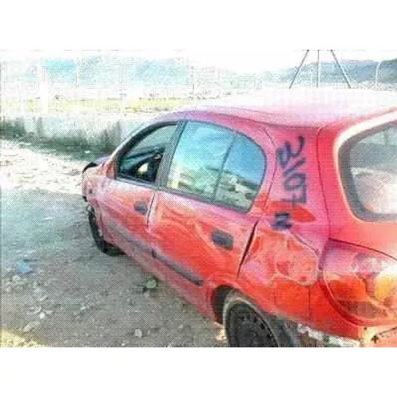 NISSAN ALMERA (N16/E) '2003 2.2 16V TURBODIESEL CAT ROJO