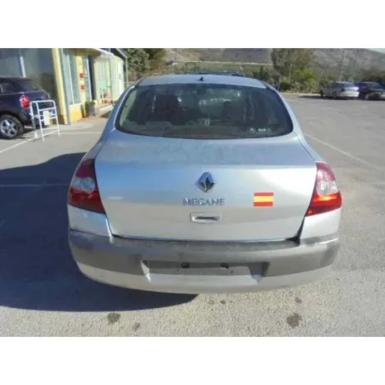 RENAULT MEGANE II CLASSIC BERLINA '2005 CONFORT AUTHENTIQUE GRIS