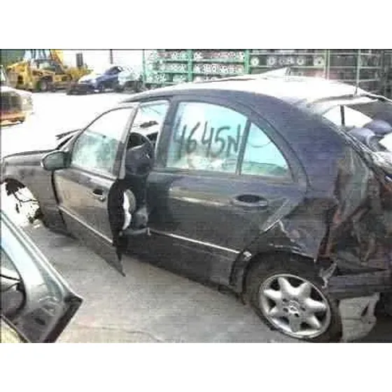 MERCEDES CLASE C (W203) BERLINA '2000 2.7 CDI 20V CAT NEGRO