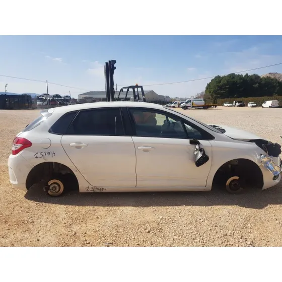 CITROEN C4 LIM. '2011 WHITE ATTRACTION BLANCO
