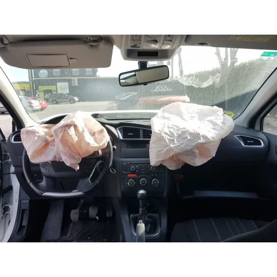 CITROEN C4 LIM. '2011 WHITE ATTRACTION BLANCO